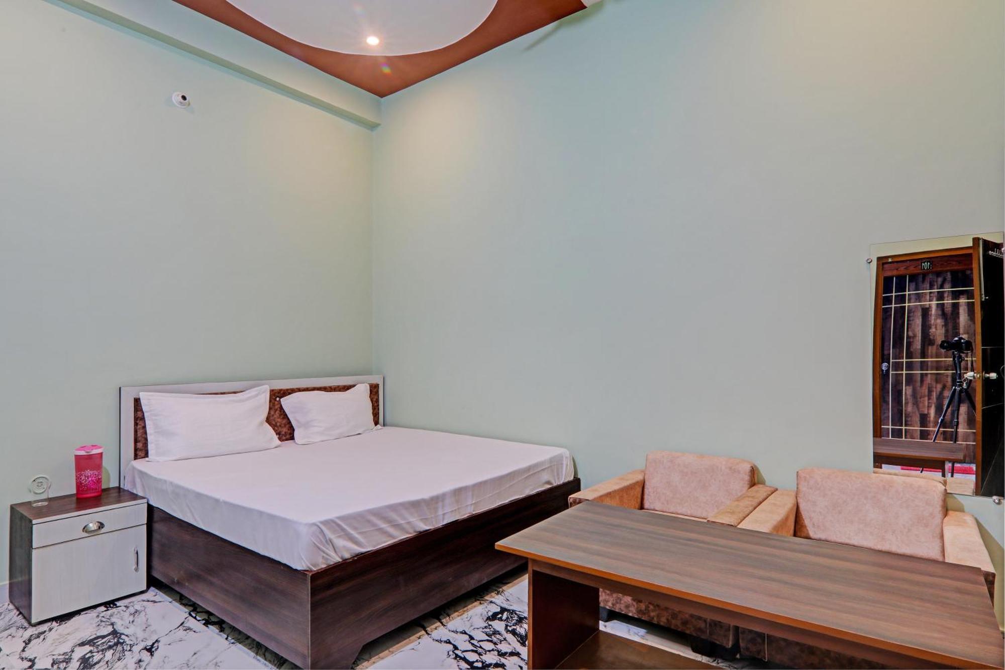 Oyo Green Valley Guest House Sultanpur  Luaran gambar