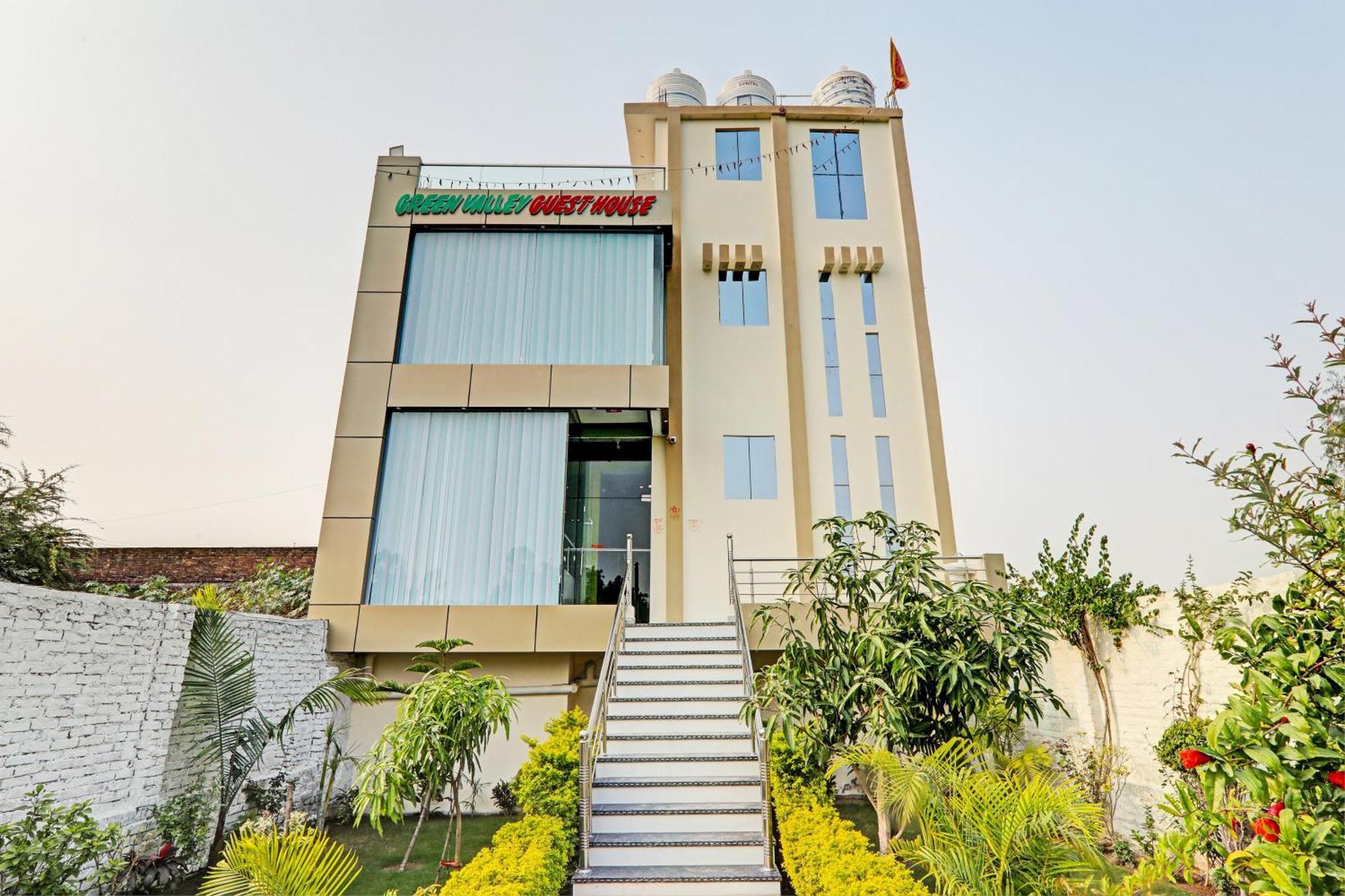 Oyo Green Valley Guest House Sultanpur  Luaran gambar